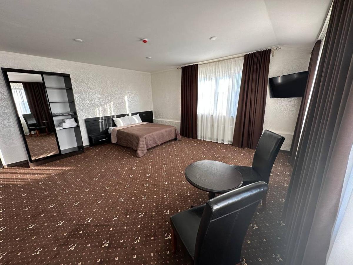 Hotel Merry Club Maliye Khutora Kültér fotó
